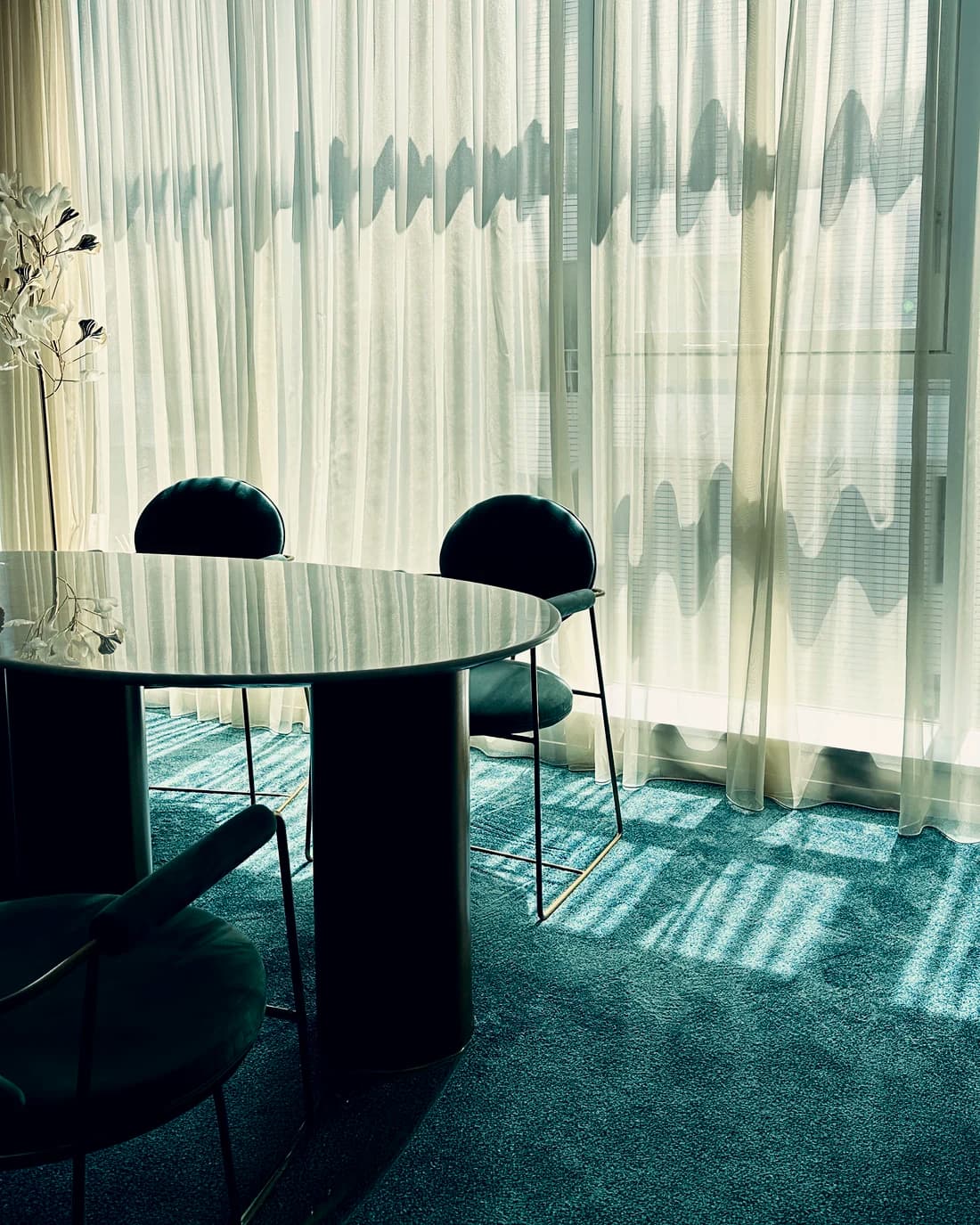 Inside the Ginza salon